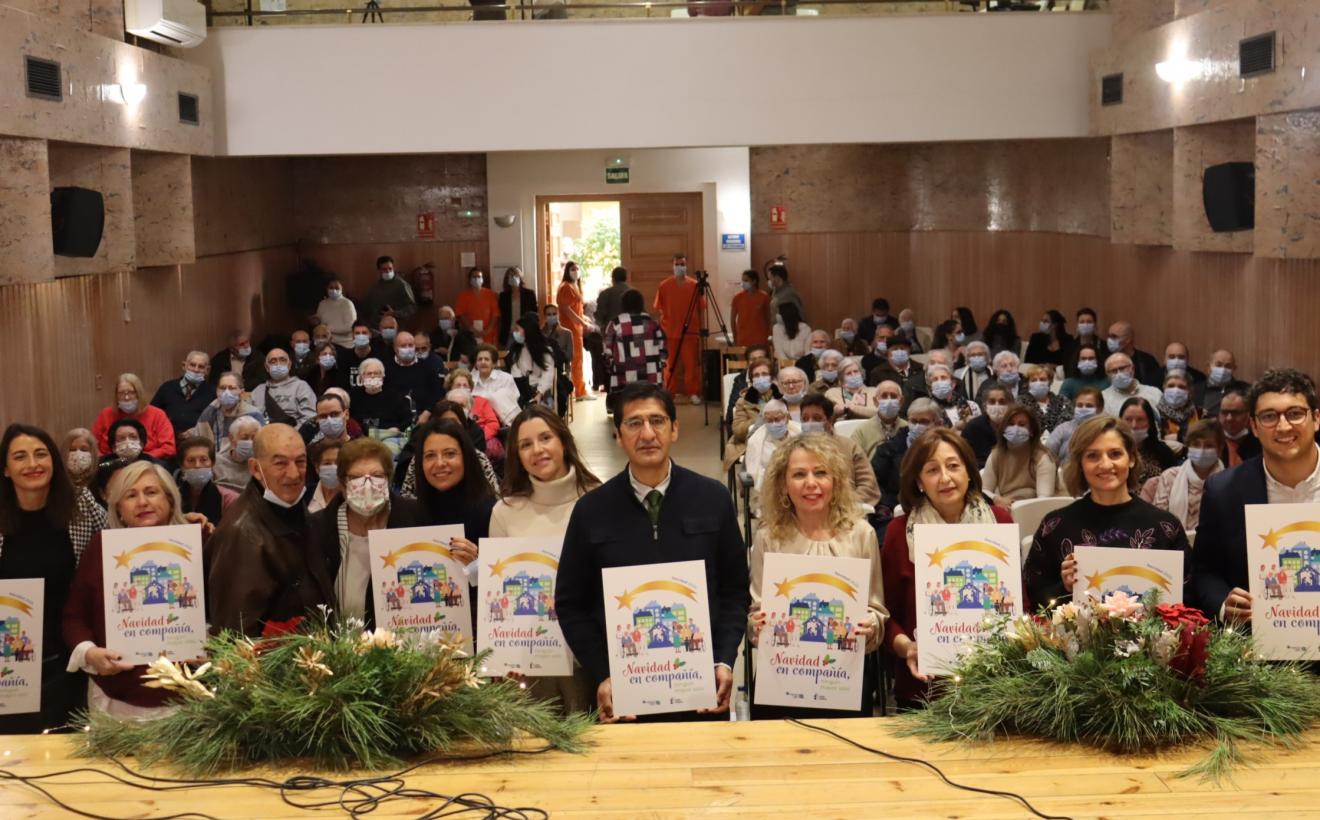 El Gobierno de Castilla-La Mancha lanza una nueva edición del programa contra la soledad no deseada ‘Navidad en compañía. Ningún mayor solo’