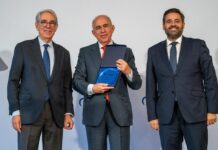 Núñez reivindica la vigencia, la fortaleza y la concordia de la Constitución, advirtiendo a Sánchez que el PP “no permitirá que siga erosionando la separación de poderes”