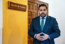 Núñez denuncia la ausencia reiterada de Page en los plenos de las Cortes donde está obligado a dar explicaciones sobre su gestión