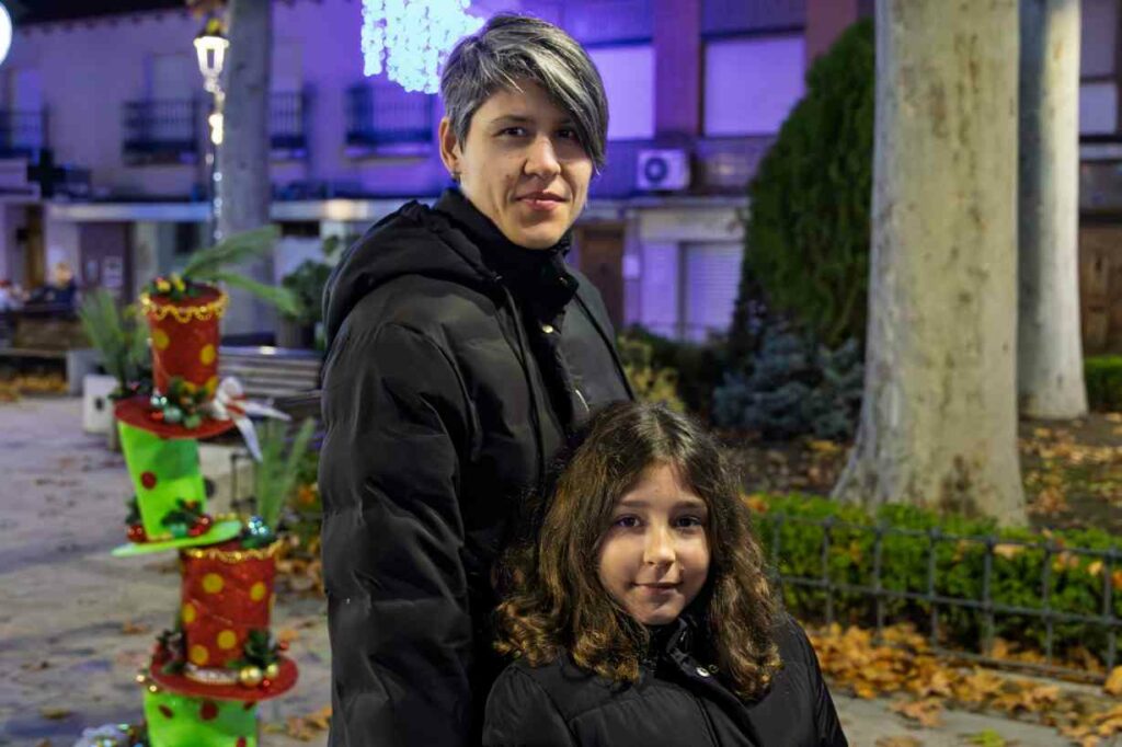 El Paseo Navideño en Argamasilla de Alba toma la Glorieta con árboles únicos hechos a mano y un mensaje común: Navidad para todos 7 paseonavideno navidad para todos 7