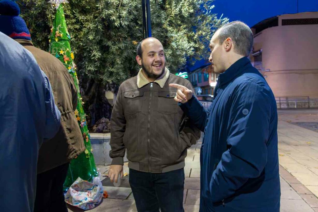 El Paseo Navideño en Argamasilla de Alba toma la Glorieta con árboles únicos hechos a mano y un mensaje común: Navidad para todos 9 paseonavideno navidad para todos 9