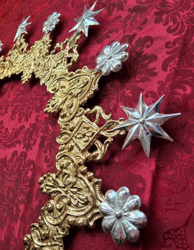 La histórica aureola de “Ntra Sra del Mayor Dolor” vuelve a brillar tras una cuidada restauración 4 restauracionaureola 7