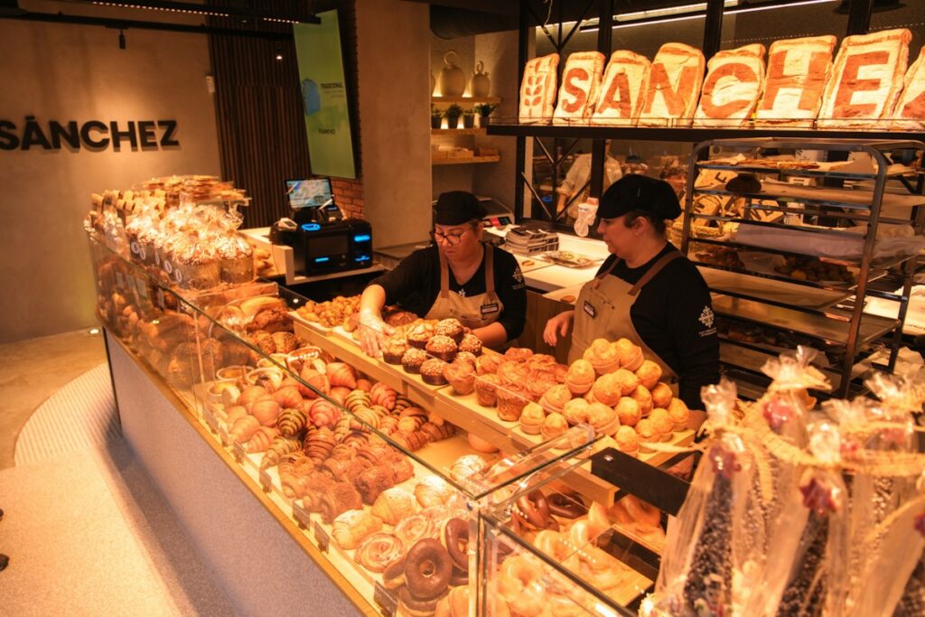 Sánchez inaugura su segundo Bakery Café en Alcázar de San Juan, reforzando su apuesta por la calidad artesanal 3 sanchez inaugura segundo bakery cafe alcazar 5