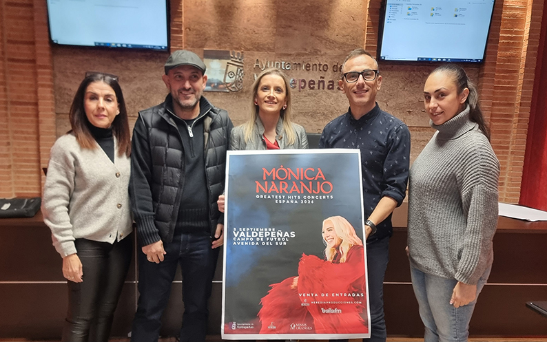 Valdepeñas se consolida como referente musical con el concierto de Mónica Naranjo para sus Fiestas del Vino