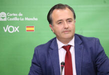 VOX exige a Page que restituya la denominación tradicional de “Vacaciones de Navidad” en el calendario escolar VOX exige a Page que restituya la denominación tradicional de “Vacaciones de Navidad” en el calendario escolar