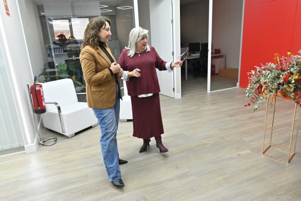 Zalve resalta los avances del Plan de Empleo en Tomelloso, con ocho nuevas contrataciones en ACESCAM 2 zalve acescam tomelloso 2