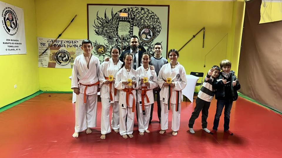 Artes marciales en Tomelloso: Zen Bushido celebra sus exámenes de kyu y reconoce el esfuerzo de sus guerreros y guerreras 3 zen bushido examenes 4