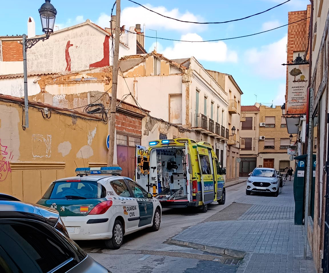 Accidente laboral en Tomelloso: una varilla cae sobre la rodilla de un trabajador