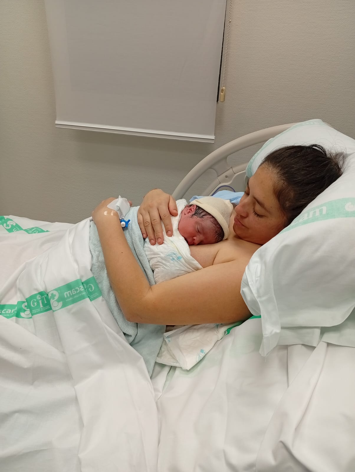 El Hospital de Tomelloso da la bienvenida a Ángel Gael, el primer bebé del año