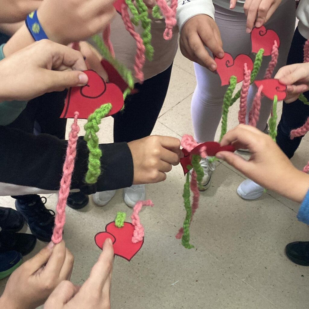 Lectura, lana y aula compartida: el IES Francisco García Pavón lleva su proyecto al CEIP Virgen de las Viñas 3 apuntodelectura 10