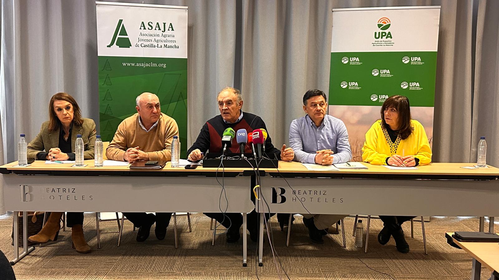 ASAJA y UPA Castilla-La Mancha dan voz a los agricultores y ganaderos y anuncian una manifestación en Toledo el próximo 29 de enero