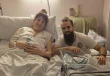 Castilla-La Mancha estrena 2026 con dos primeros bebés nacidos a la misma hora en Alcázar de San Juan y Ciudad Real