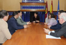 Blanca Fernández traslada a la Hermandad de Pandorgos el apoyo del Gobierno de Castilla-La Mancha como garantes de las tradiciones