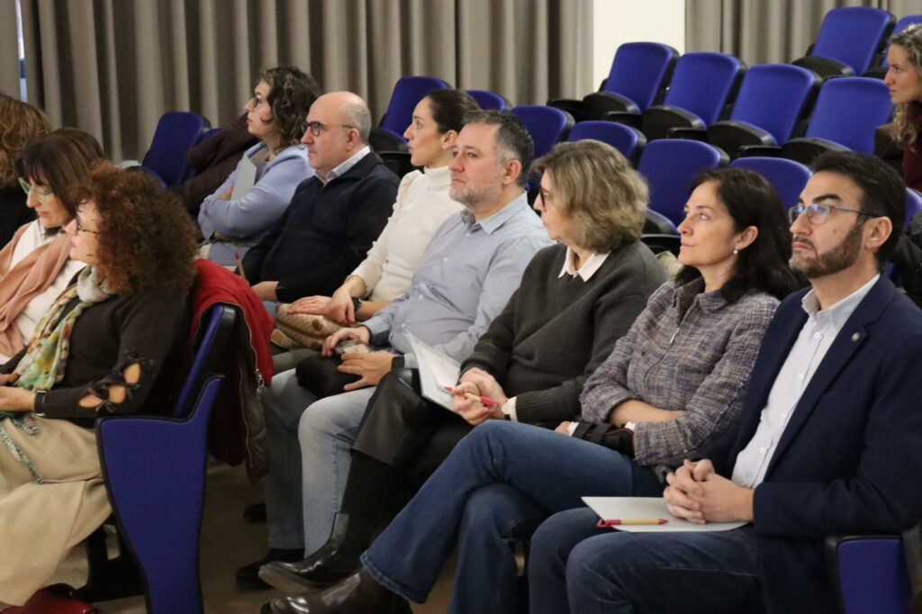 Las especialidades de Enfermería en Castilla-La Mancha centran el debate en una jornada regional celebrada en Albacete 2 colegio enfermeria cr 1