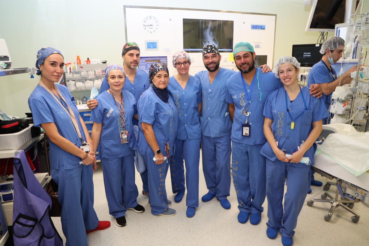 La Unidad de Columna del Hospital Universitario de Toledo realiza la primera cirugía mínimamente invasiva con implante dinámico para corregir la escoliosis idiopática