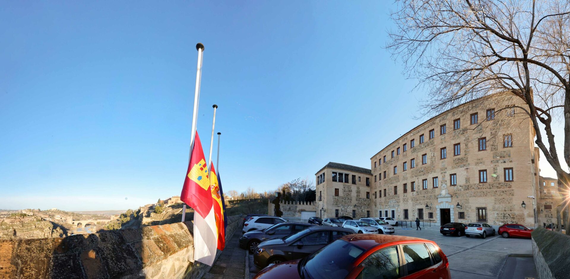 Las Cortes de Castilla-La Mancha se unen al luto oficial tras el trágico accidente ferroviario en Adamuz