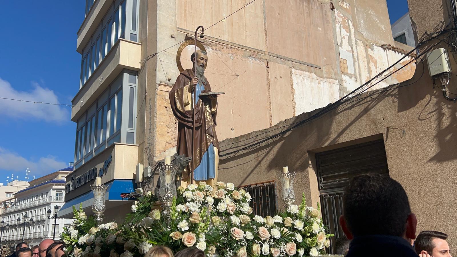 Tomelloso despide San Antón con una procesión multitudinaria y la esperada bendición de animales