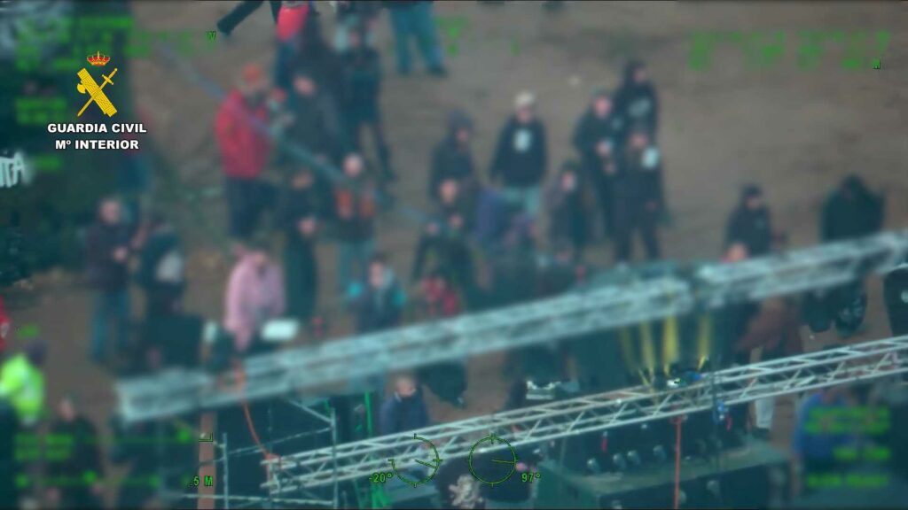 “Operación contrarreloj: 300 agentes, 16 camiones intervenidos y 731 denuncias… así frenaron la ‘Big Fucking Party’ del embalse del Cenajo” 2 detencionferezalbacete 3