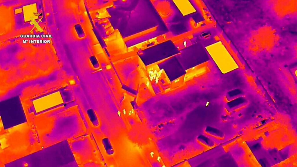 La Guardia Civil desarticula una peligrosa y violenta organización criminal especializada en “vuelcos” de droga y secuestros exprés 4 detencionorganizacioncriminal 5