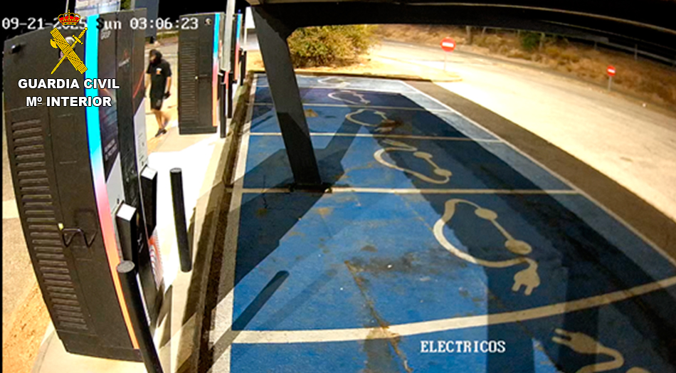 Detenido por la Guardia Civil un grupo criminal dedicado al robo con fuerza en áreas de servicio 3 detencionpuertolapice