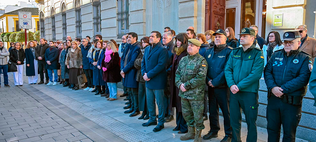 La Diputación de Ciudad Real se suma junto al resto de administraciones al minuto de silencio en memoria de las víctimas del accidente ferroviario de Adamuz en Córdoba