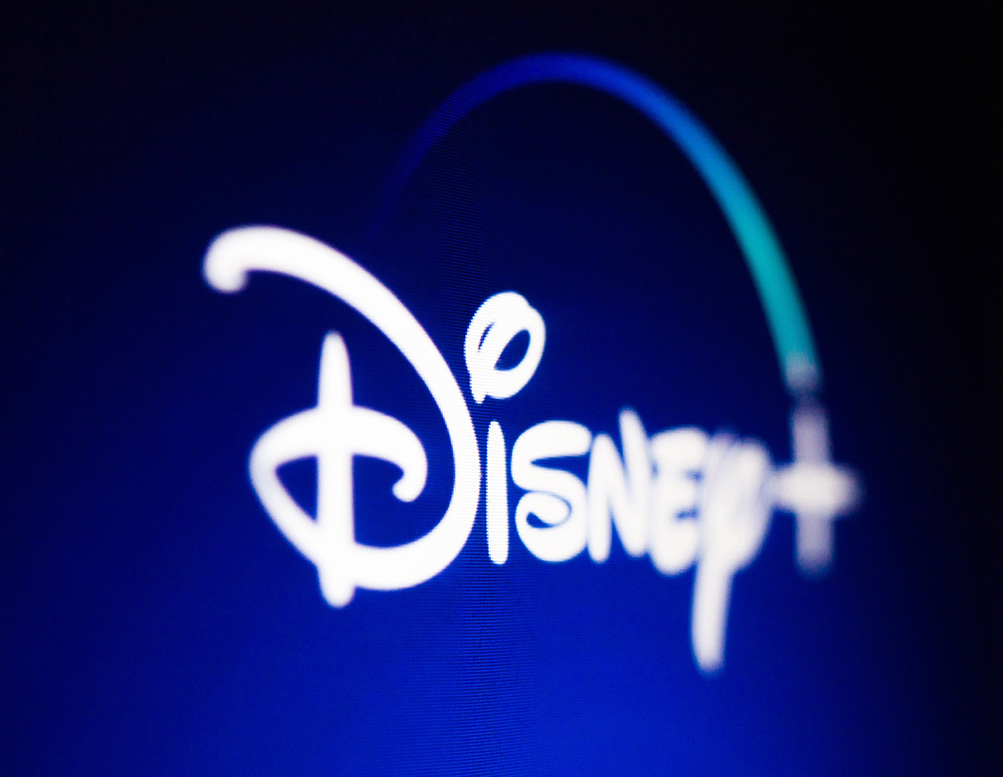 Disney+ refuerza su catálogo en enero de 2026 con Indiana Jones, Wonder Man y nuevos “streams” temáticos
