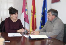 El Gobierno de García-Page incluye a El Torno como ‘Destino azul sostenible’ y colaborará para cubrir la pista polideportiva