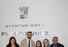 Lola Merino asiste a la Presentación del Vino Nuevo y arropa a Montserrat Olivares como Embajadora del Vino 2026 en Pedro Muñoz