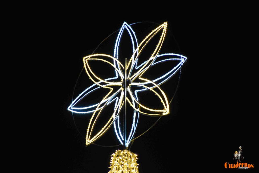 Tomelloso, Villanueva de la Fuente, Herencia y Villarta de San Juan pugnan por ser el mejor municipio iluminado de la Navidad 3 encendidotomelloso 2