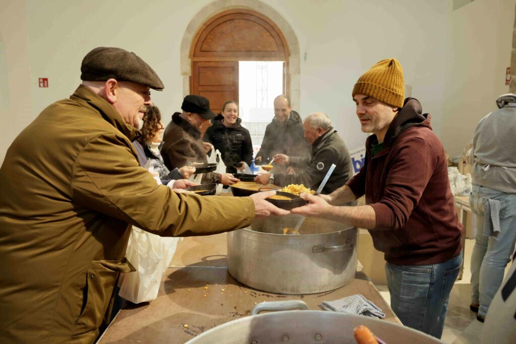 Pastrana volvió a encontrarse en la ronda de los quintos y en las migas y gachas 8 fiestas pastrana 05