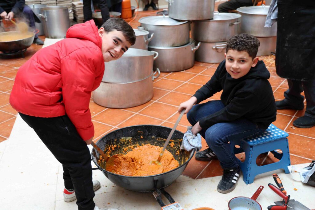Pastrana volvió a encontrarse en la ronda de los quintos y en las migas y gachas 3 fiestas pastrana 10
