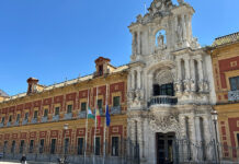 El Gobierno andaluz declara tres días de luto oficial tras el accidente ferroviario de Adamuz El Gobierno andaluz declara tres días de luto oficial tras el accidente ferroviario de Adamuz
