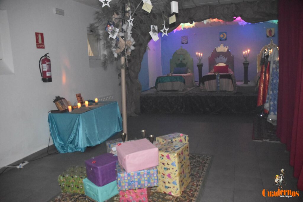 Más de 1.700 niños y niñas vivieron la magia con la Habitación de los Reyes Magos en el Centro de Barrio de Maternidad 11 habitacion reyes magos maternidad tomelloso 02