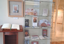 Javier Navarro inaugura el libro de firmas del Museo López Torres y felicita a Antonio López por su 90 cumpleaños