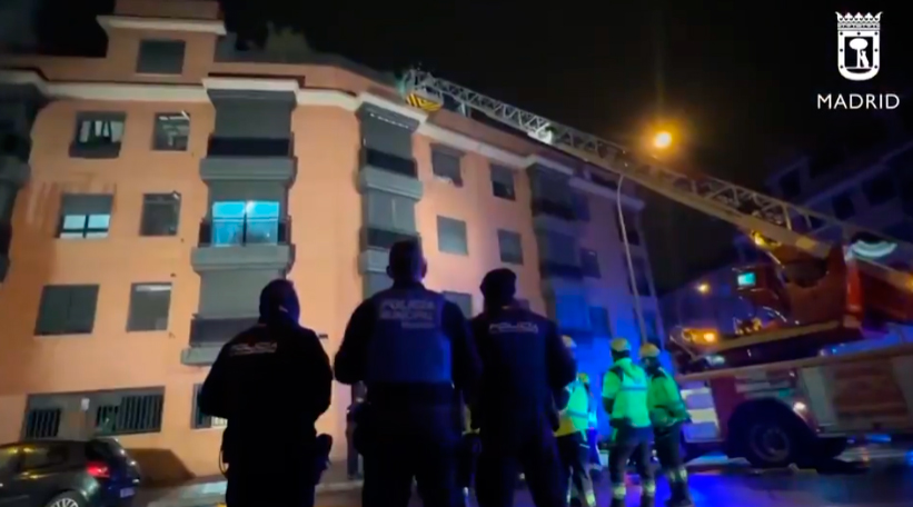 Incendio en Carabanchel (Madrid): mueren una mujer de 90 años y sus dos hijos en un piso de la calle Moreno