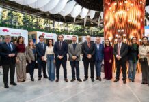 Núñez avanza que en su primer año de Gobierno pondrá en marcha un plan integral de desarrollo turístico de la mano de las agencias minoristas de la región