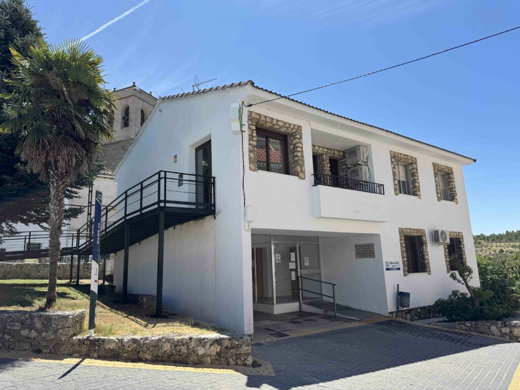 Pareja culmina un año de repleto de inversiones, como la nueva piscina municipal o la farmacia 1 Pareja culmina un año de repleto de inversiones, como la nueva piscina municipal o la farmacia