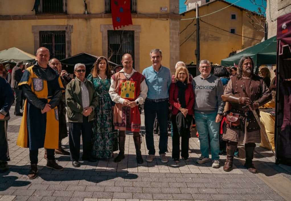 Pareja culmina un año de repleto de inversiones, como la nueva piscina municipal o la farmacia 3 parejanavidad 3