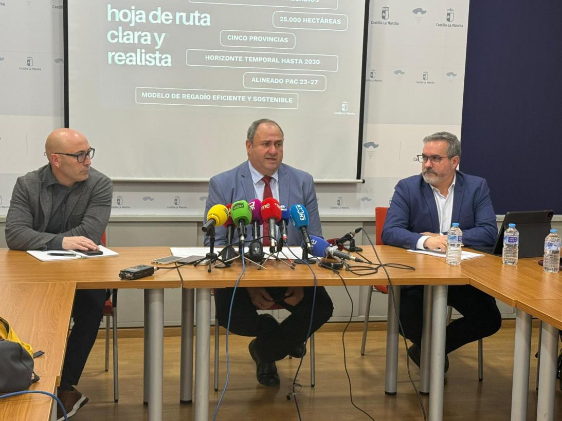 La Junta presenta el Plan Director Nuevos Regadíos, una estrategia clave para el sector agroalimentario y el medio rural