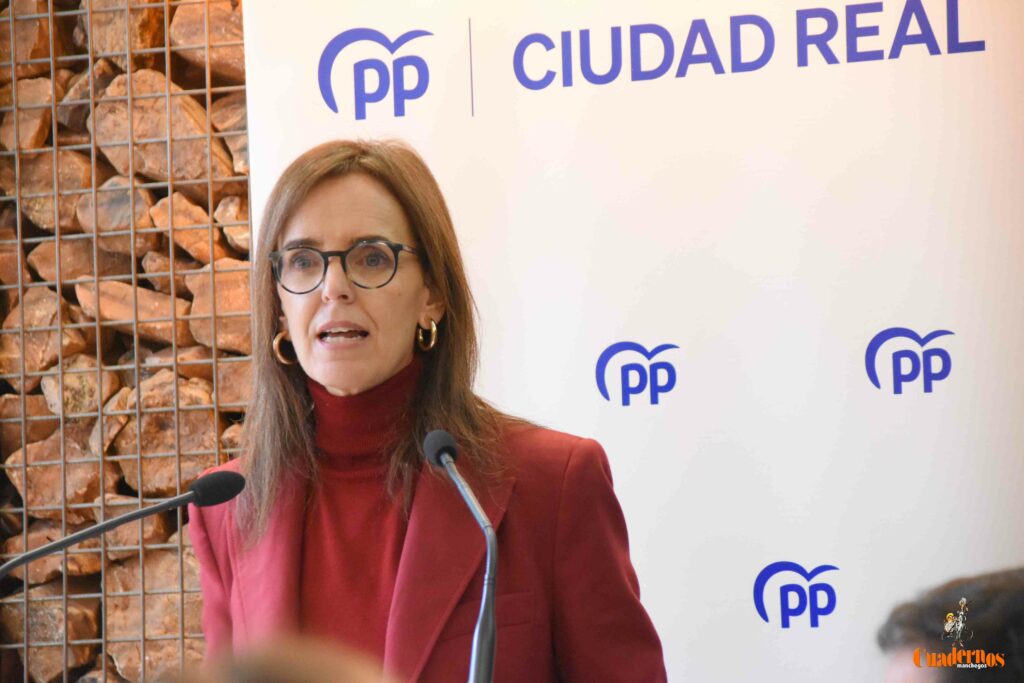 Valverde: "El objetivo del PP es ganar más municipios para conseguir un cambio de gobierno a nivel regional y nacional" 3 pp ganar municipios y cambio de gobierno 09