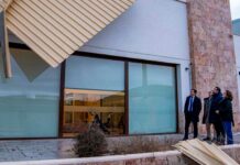 Valverde comprueba los daños ocasionados por la lluvia y el viento en Puerto Lápice