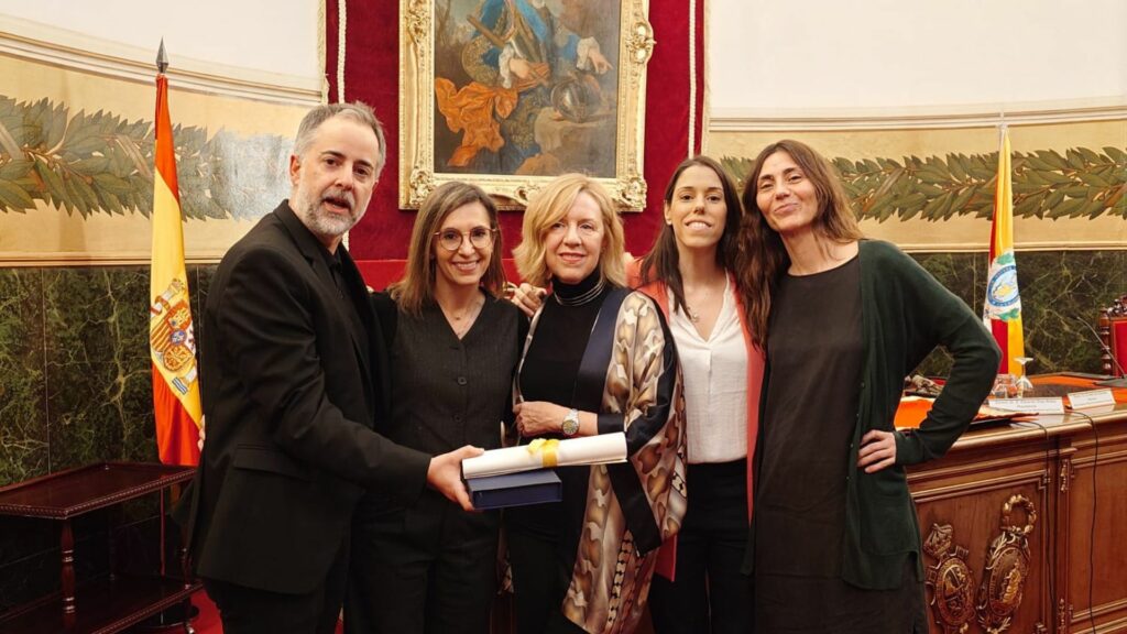 El Hospital público Severo Ochoa destaca la labor divulgativa sobre el cáncer de mama en un reportaje premiado por la Real Academia de Medicina 1 El Hospital público Severo Ochoa destaca la labor divulgativa sobre el cáncer de mama en un reportaje premiado por la Real Academia de Medicina