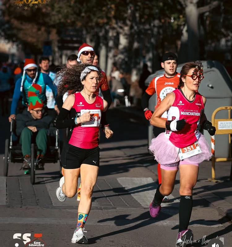 Carlos Martín reina en la San Silvestre Tomellosera 2025 y el A.C. Manchathon firma una sobresaliente actuación 6 sobresalienteactuacionmanchathon tomelloso 3