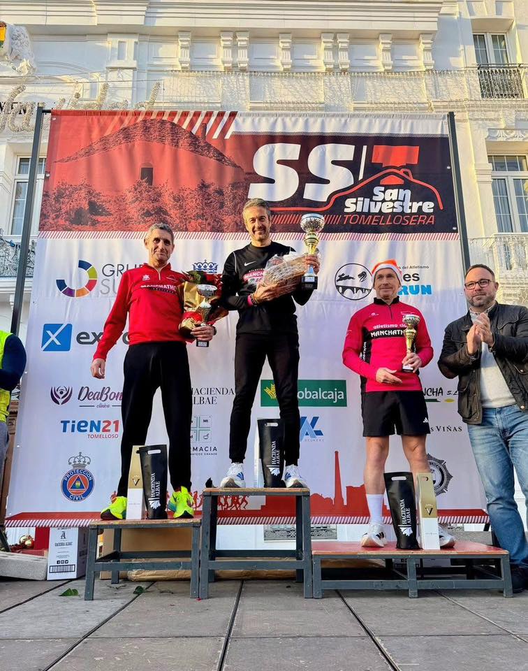 Carlos Martín reina en la San Silvestre Tomellosera 2025 y el A.C. Manchathon firma una sobresaliente actuación 8 sobresalienteactuacionmanchathon tomelloso