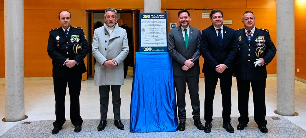 Valverde destaca la labor de la Policía Nacional para “proteger los derechos, las libertades, la justicia y nuestra democracia”