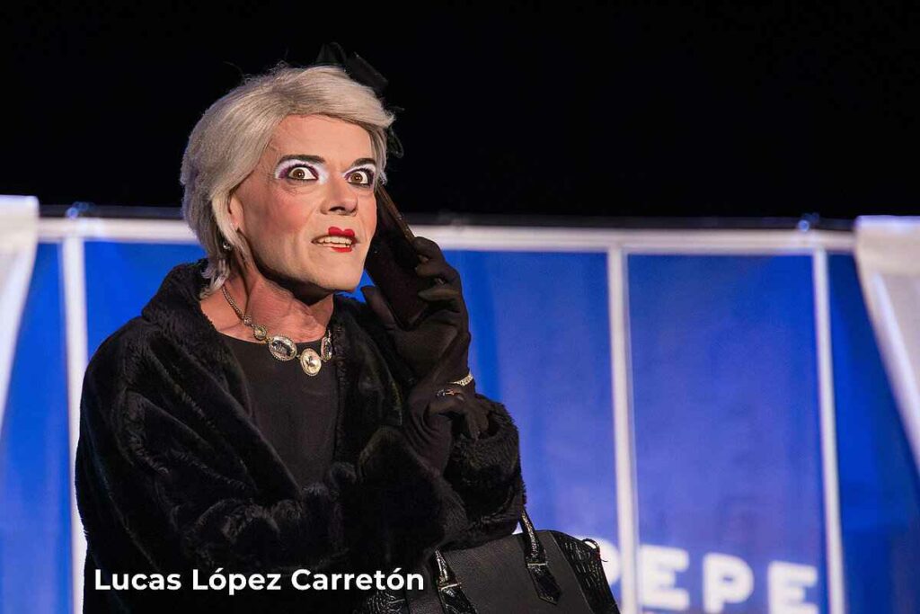 Argamasilla de Alba disfruta con la comedia “Servicio de habitaciones” en el Certamen Viaje al Parnaso 4 viajealparnaso 4