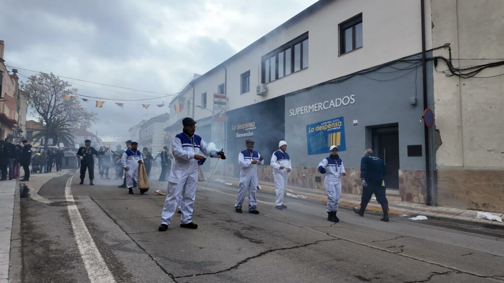 Cinco horas de pólvora continuada marcan el primer año de Las Paces de Villarta como Bien de Interés Cultural 2 villartalaspaces 4