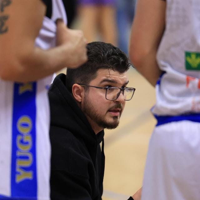 Aaron Núñez, nuevo entrenador del Val Brokers C.B. Tomelloso 1 aaronnunez entrenador val brokers tomelloso