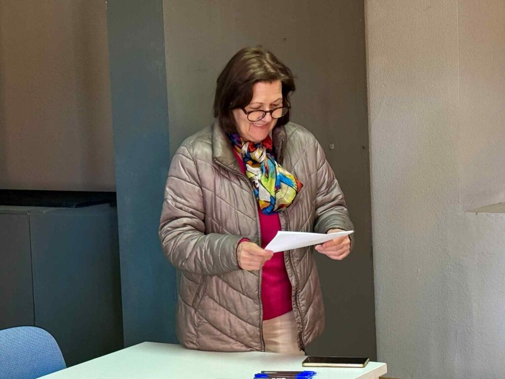 Cerca de 20 personas participan en Villacañas en la charla informativa del proyecto “Apadrina un árbol” para crear el Parque de la Diversidad 1 apadrina un arbol 8