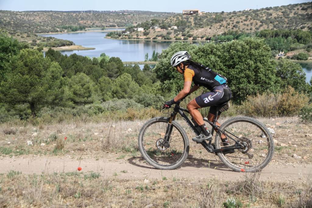 La VI BTT Gigante Lagunas de Ruidera abre inscripciones con precio promocional y maillot conmemorativo 5 btto gigante lagunas ruidera 2026 6